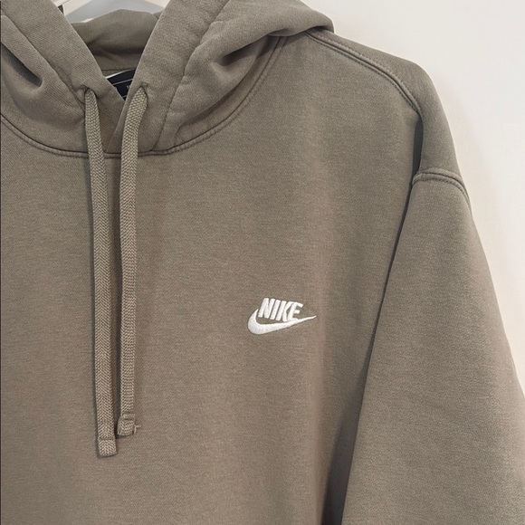 Nike Men's Olive Green Hoodie - Picture 2 of 2